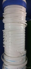 Plastové kyblíky s vikem 12 až 14 litrů