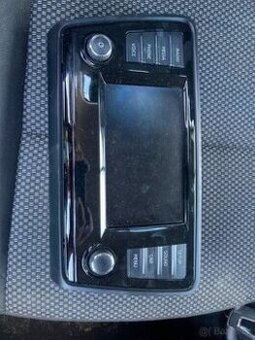 Rádio s jednotkou Škoda Octavia 3