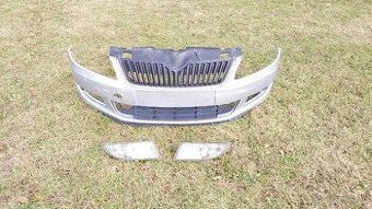 Škoda Fabia 2 – Nárazník přední stribrný Facelift NA OPRAVU