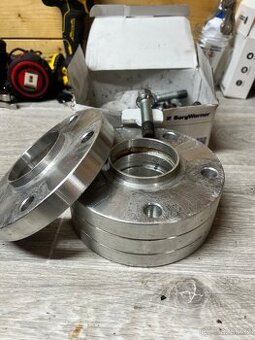 Prodej rozšiřovacích podložek AUDI Q7