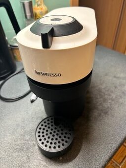Kávovar Nespresso Vertuo Pop