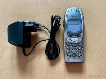 Nokia 6310 a Nokia 6310i