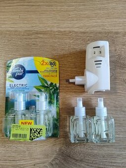 Osvěžovač vzduchu do zásuvky Ambi Pur + 4x nové vůně