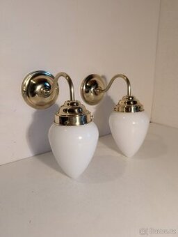 1 x mosazná lampa, lampička, bílé stínidlo kapka, až 8 ks