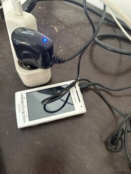 sony ericsson xperia v10 mini nejde zapnout