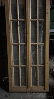 Balkónové dveře smrk zánovní dvojkřídlé zaskladněné