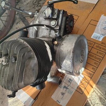 Cz  predvalecna 175 přírubová motor