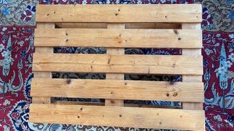 Konferenční stolek z palet