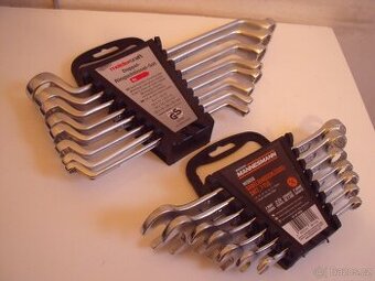 2 sady očkové klíče montážní