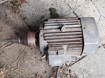 Štípačka na dřevo kuželova