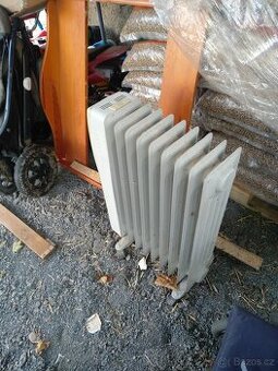 Olejový radiátor Heller,pěkný stav.