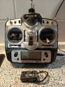 RC vysílač Graupner mx-12+ přijímač R700