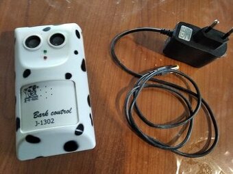 Ultrazvukové zařízení proti štěkání a zdroj