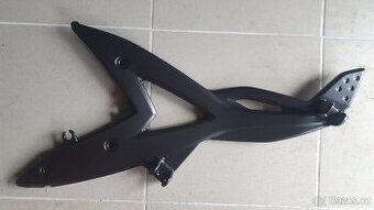 Kawasaki ER6 držáky stupaček