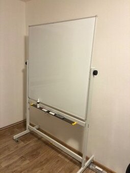 Mobilní otočná magnetická popisovací tabule