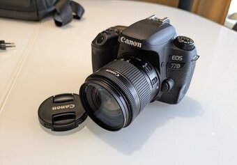 Canon EOS 77D