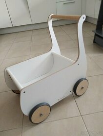 Dřevěný vozík/kočárek Pinolino
