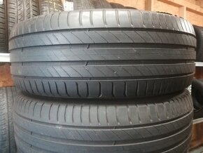 205/60 R16 MICHELIN (4518)