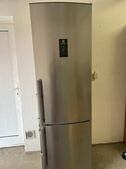 Lednicka Electrolux  EN3854 MFX 265+92