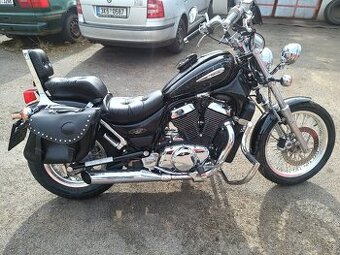 Suzuki Intruder