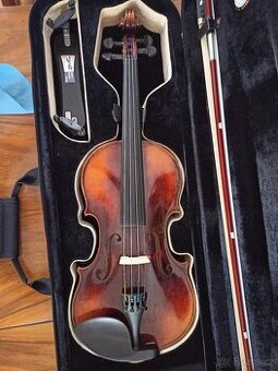 Prodám housle Cremona Luby – skvělý zvuk, česká kvalita 🎻