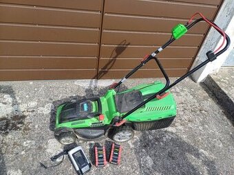 Aku sekačka ( 2x baterie + nabíječka)
