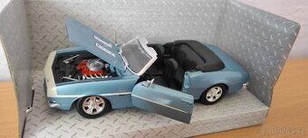 Modely aut 1/24 - Maisto