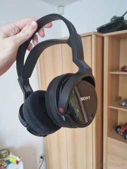 SONY Bezdrátová sluchátka- antena