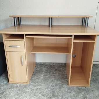 PC stůl