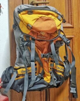 Batoh Deuter Guide 30+
