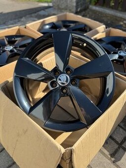 ORIGINÁL Alu Škoda Camelot R17, 5x100 - TOP STAV