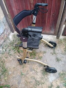 Prodám chodítko pro seniora a nemohoucí.