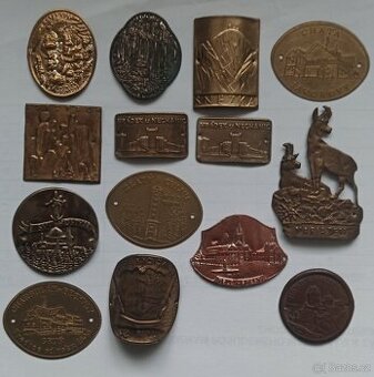 Štítky na turistické hole