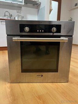 Vestavěná elektrická trouba Fagor