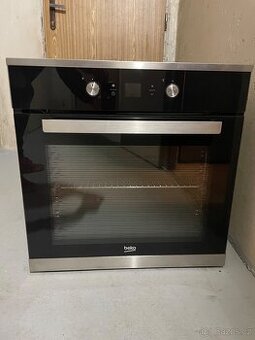 Vestavná trouba Beko