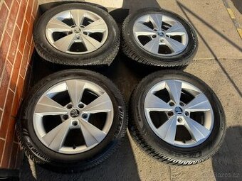 Alu 16" 5x112 škoda VELORUM zimní 85% O3, Pěkné