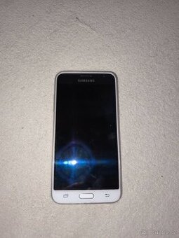Samsung Galaxy J3 (2016) - zachovalý a plně funkční
