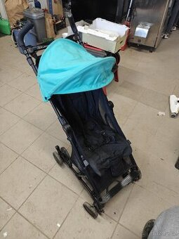 Sportovní kočárek - golfové hole