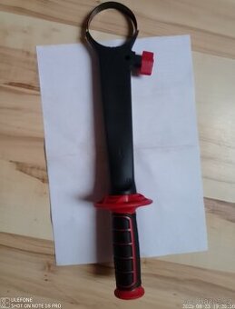 rukojeť pro vrtačku