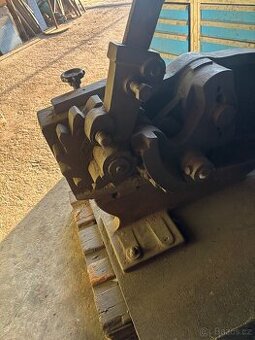 Prodám masivní pákové nůžky