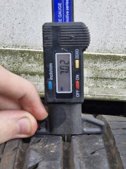 Letní pneu CONTINENTAL 185/65 r15 7mm