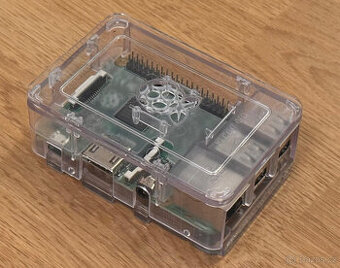 Raspberry Pi 2 (mini PC) + transparentní krabička
