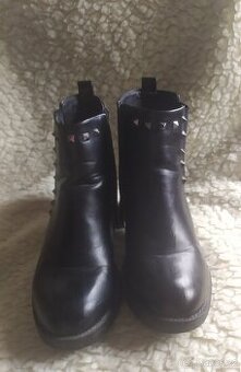 Prodám kotníkové kozačky vel.40