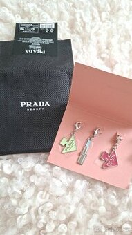 Prada beauty set 3x prívešek Prada