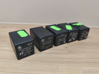 Nové Relé cyklovače stěračů Škoda Felicia