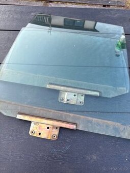 Zadní skla Škoda favorit