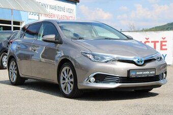 Toyota Auris 1,8 HYBRID EXECUTIVE,TAŽNÉ,2016