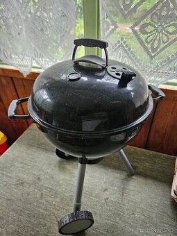 Dětský Gril Weber s doplňky