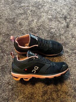 On Running, model Cloudsurfer, velikost 39