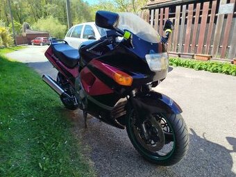 Kawasaki zzr 600 rok 1991